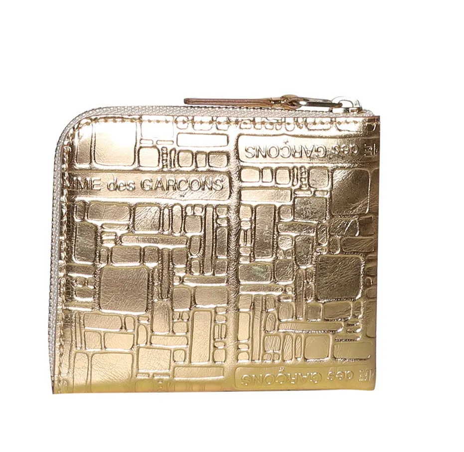 Comme des Garons Wallet Logo Embossed Zipped Wallet